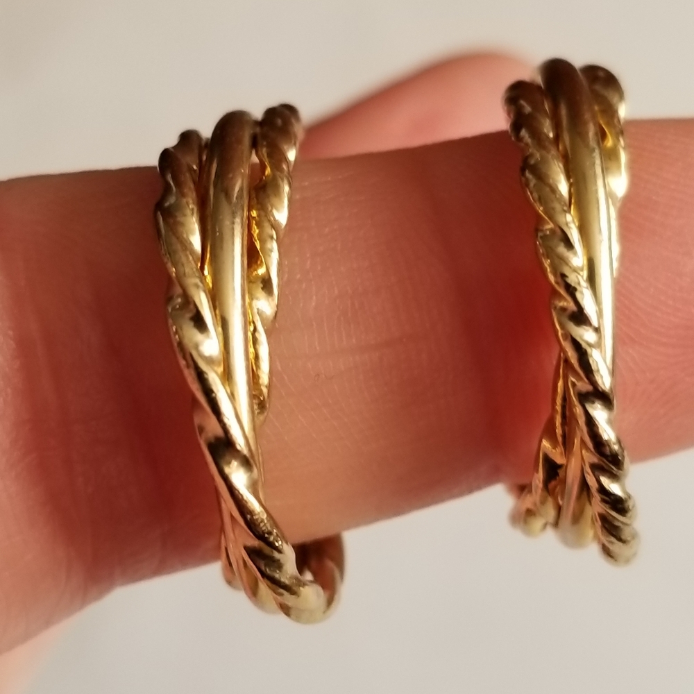 Vintage hoop earrings gold tone twist design - Picture 8 of 10